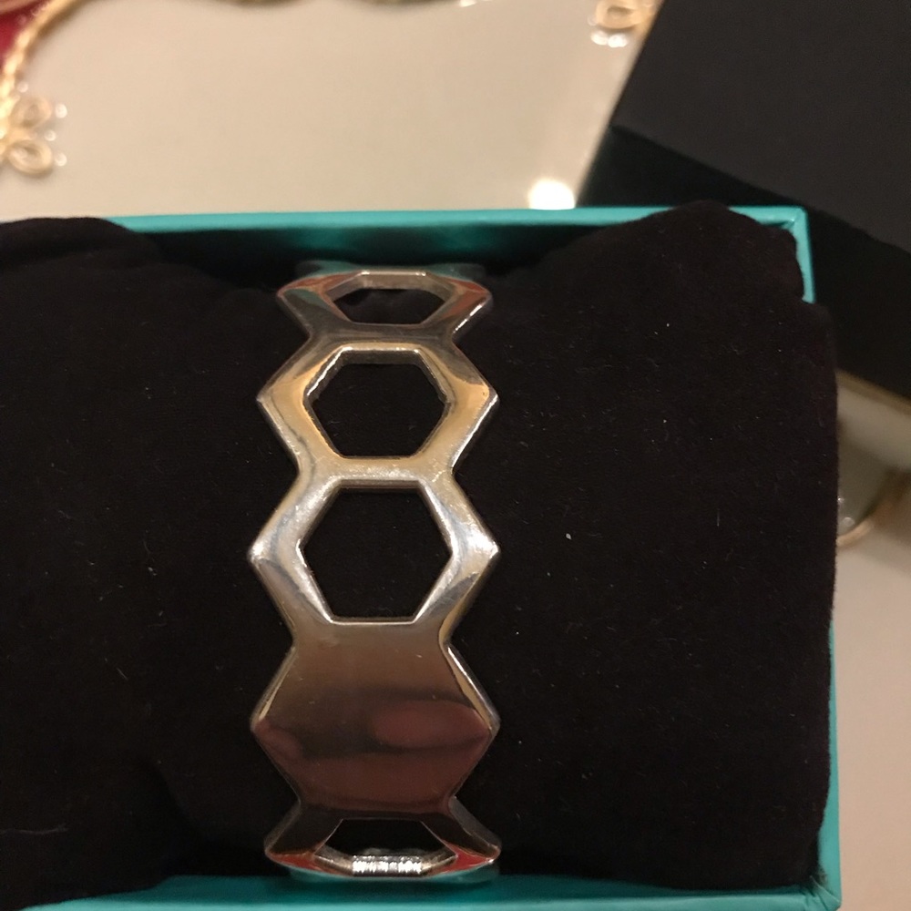 Rustic Cuff Silver - Picture 2 of 2